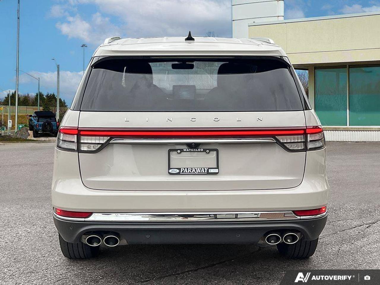 2024 Lincoln Aviator Reserve   200A   MOONROOF   HTD SEATS Photo