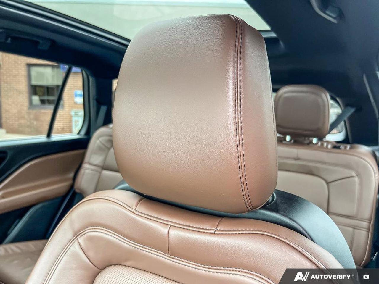2024 Lincoln Aviator Reserve   200A   MOONROOF   HTD SEATS Photo