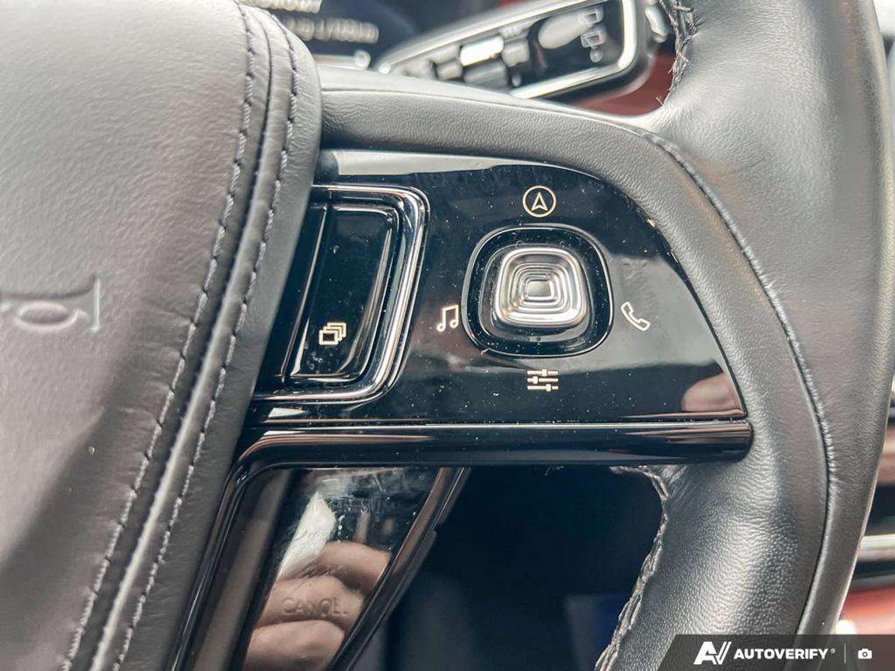 2024 Lincoln Aviator Reserve   200A   MOONROOF   HTD SEATS Photo