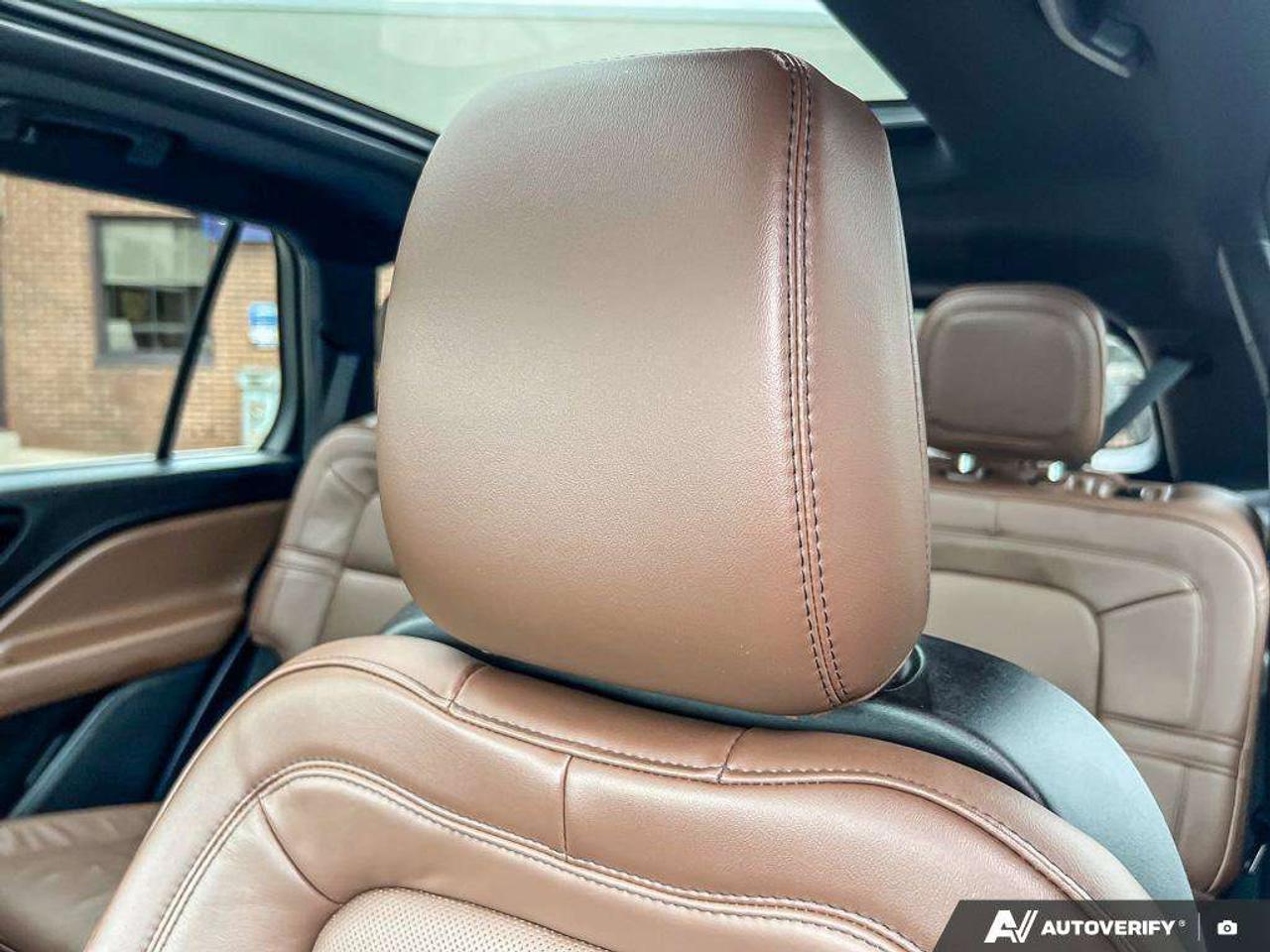 2024 Lincoln Aviator Reserve   200A   MOONROOF   HTD SEATS Photo