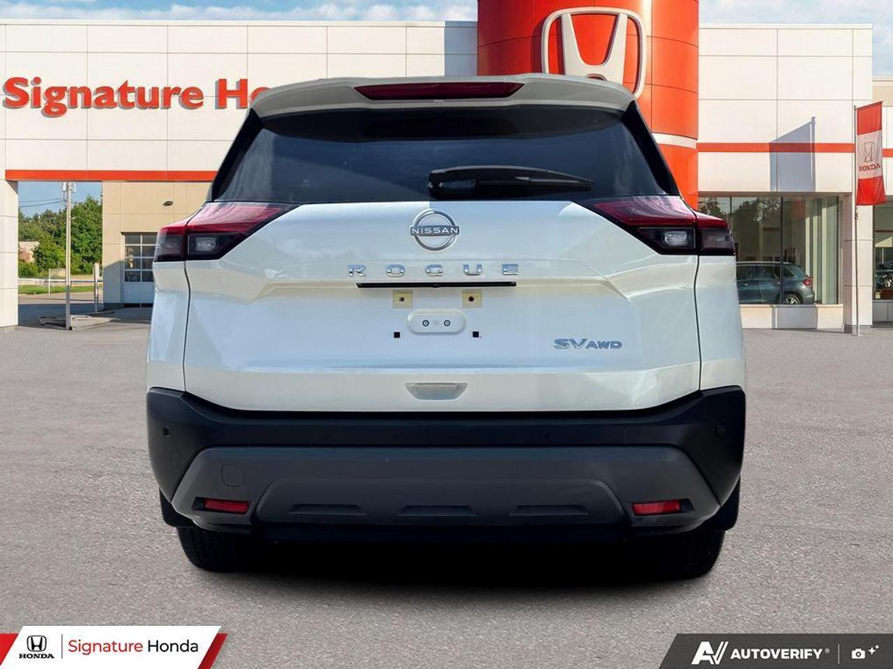 2023 Nissan Rogue SV MOONROOF Photo4