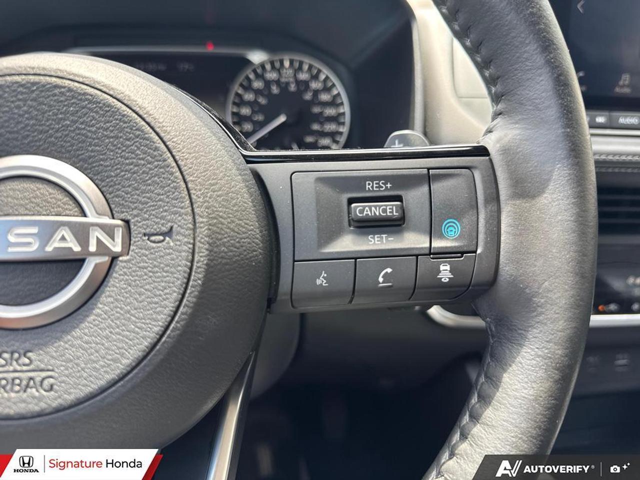 2023 Nissan Rogue SV MOONROOF Photo