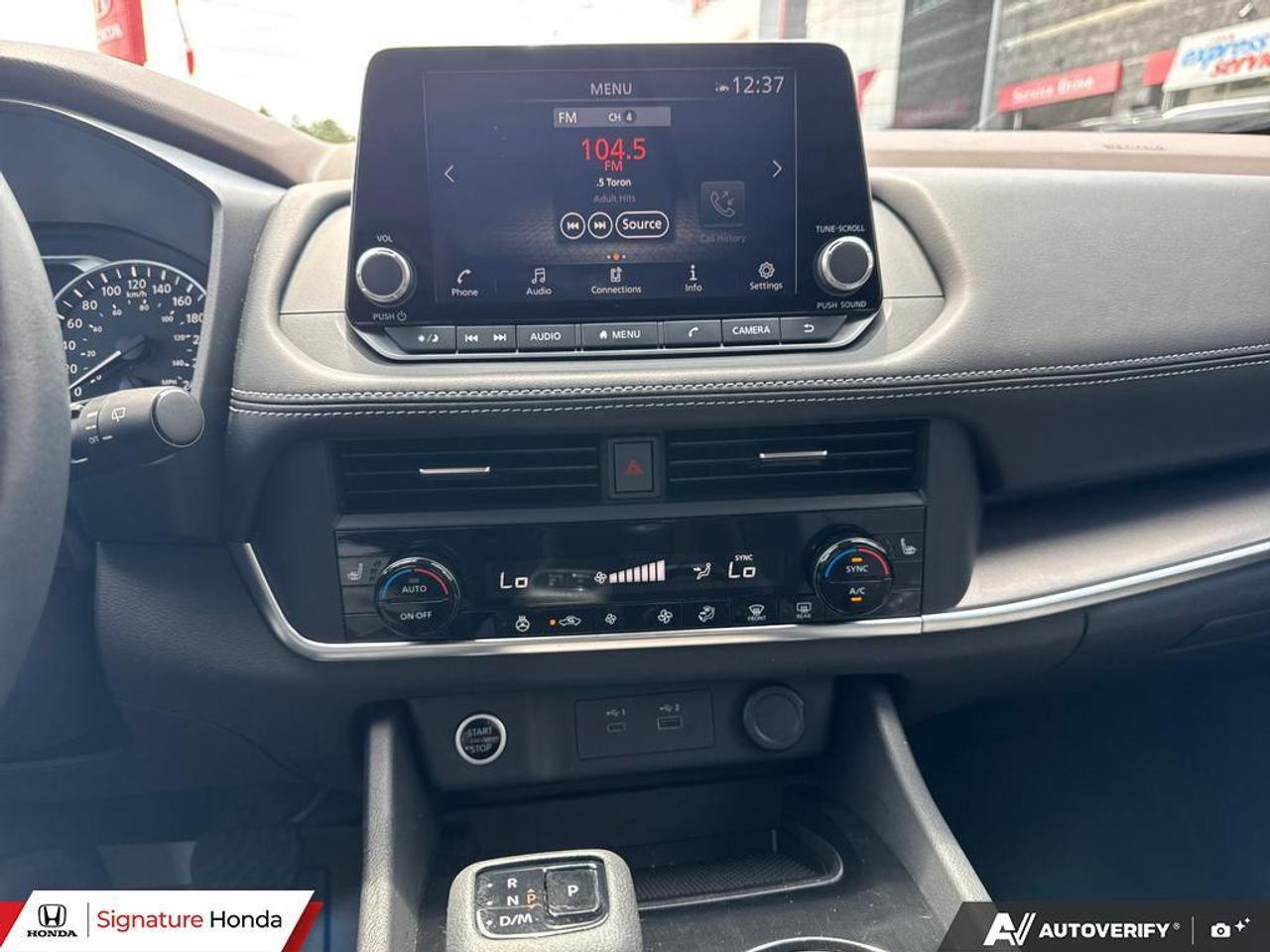 2023 Nissan Rogue SV MOONROOF Photo
