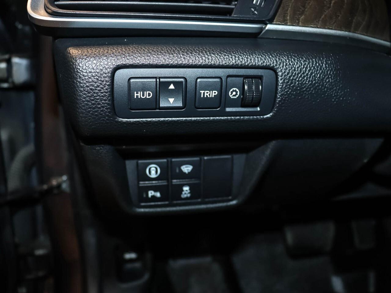 2019 Honda Accord Sedan Touring CVT Sedan Photo
