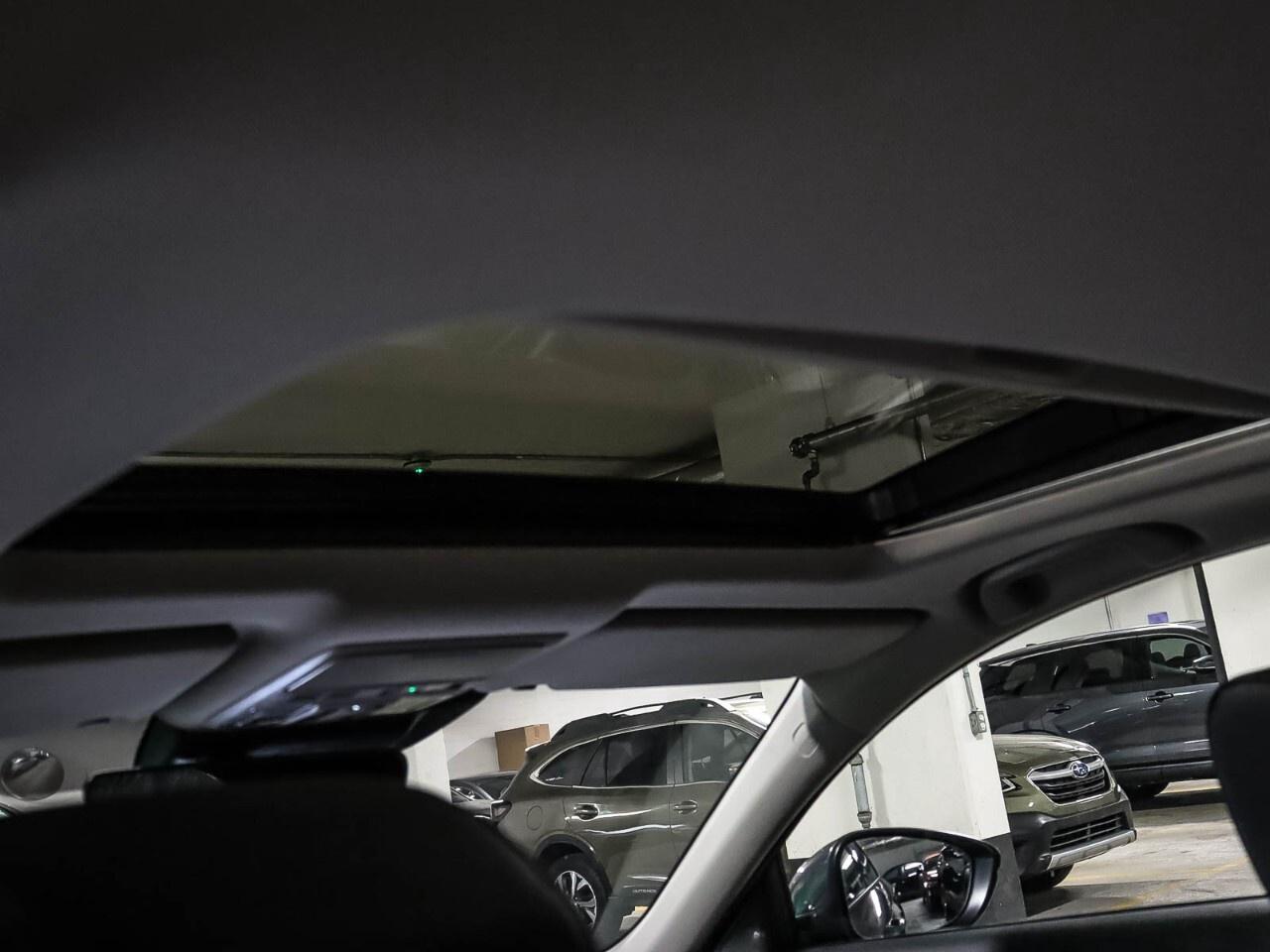 2019 Honda Accord Sedan Touring CVT Sedan Photo