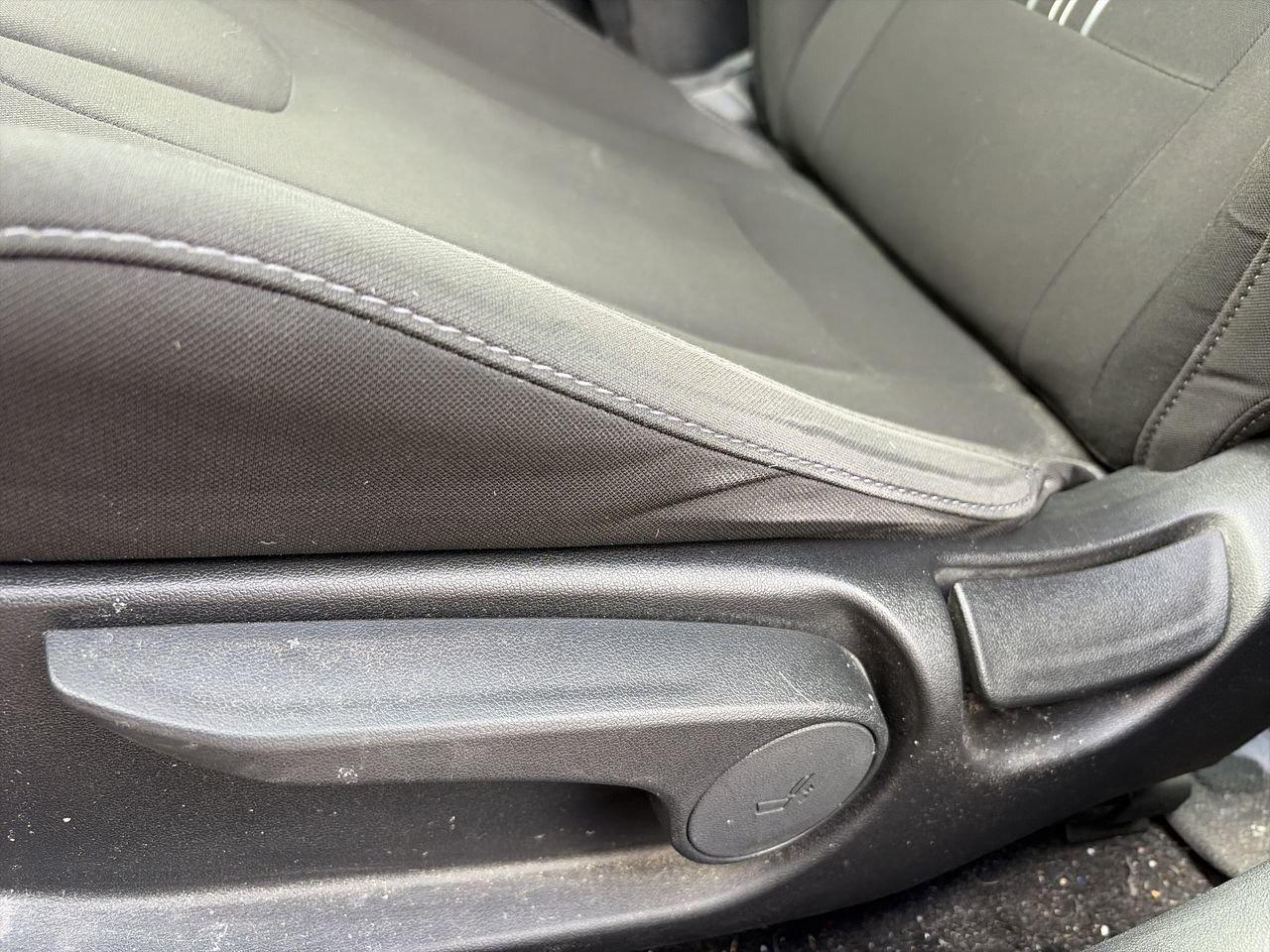2021 Hyundai Elantra Preferred IVT SUNROOF   CLOTH   HEAT STEER   WIREL Photo