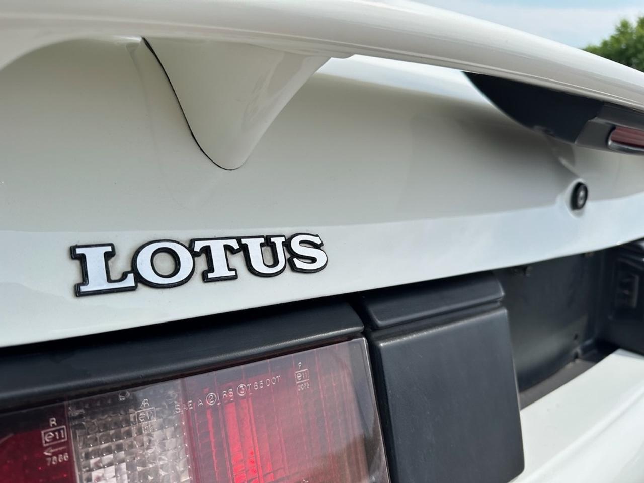 1991 Lotus ELAN SE   Ready for Some Summer Fun! Photo
