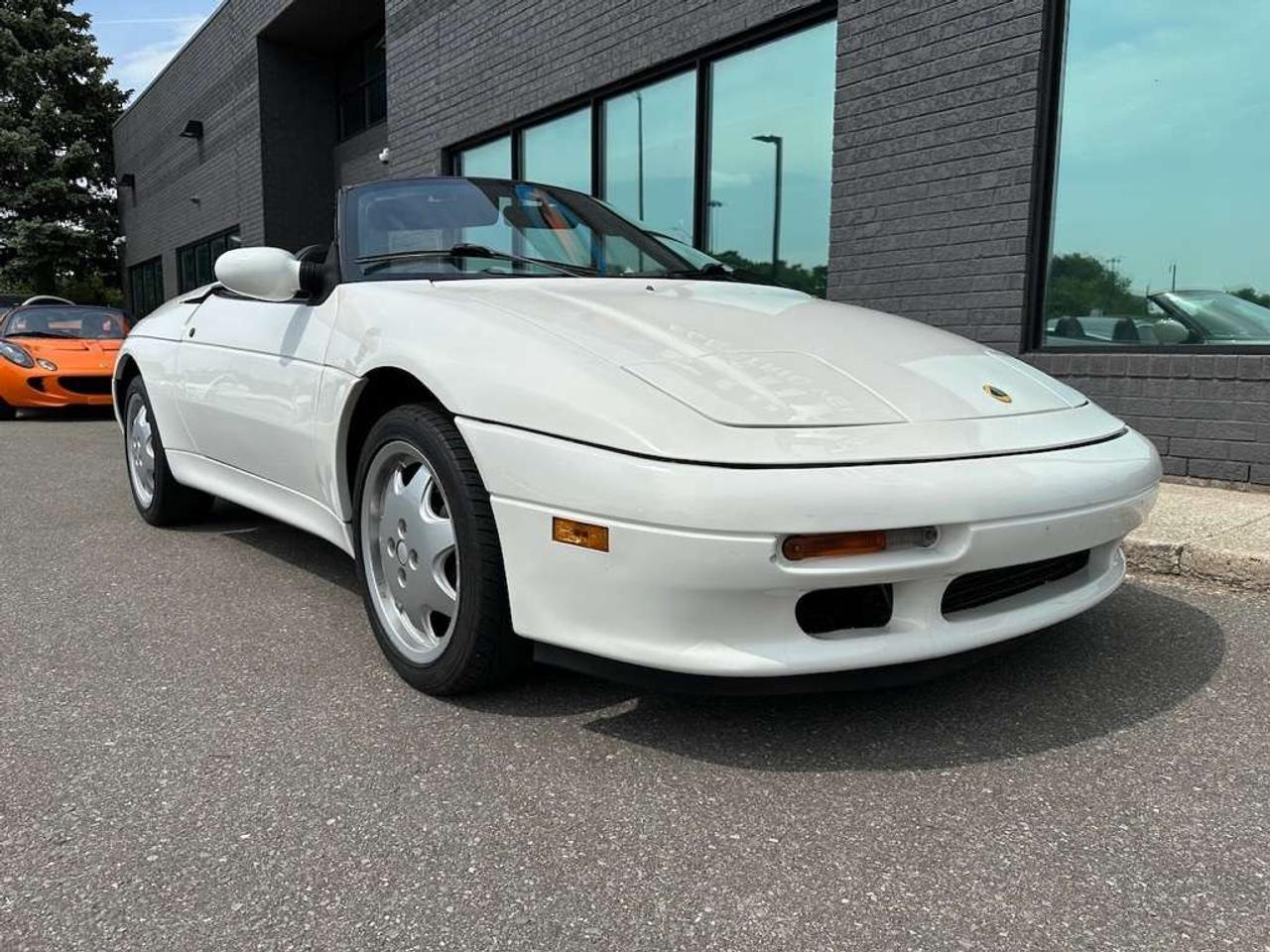1991 Lotus ELAN SE   Ready for Some Summer Fun! Photo