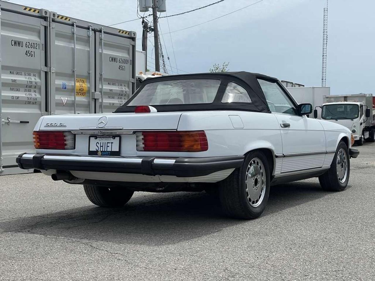 1987 Mercedes-Benz 560 2dr Roadster 560SL Photo