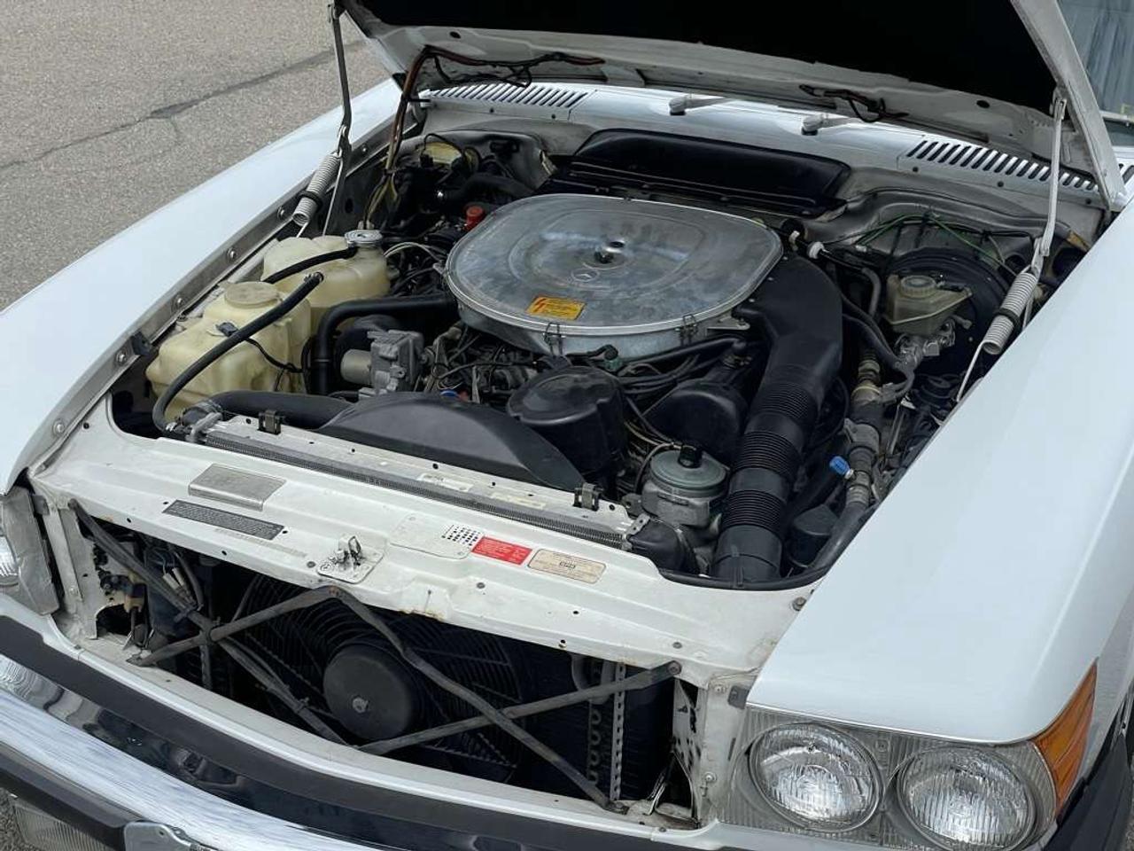 1987 Mercedes-Benz 560 2dr Roadster 560SL Photo