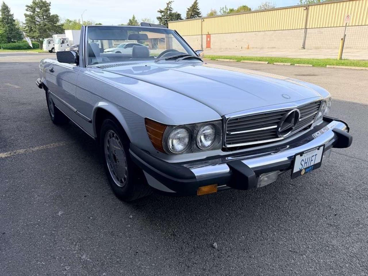 1987 Mercedes-Benz 560 2dr Roadster 560SL Photo