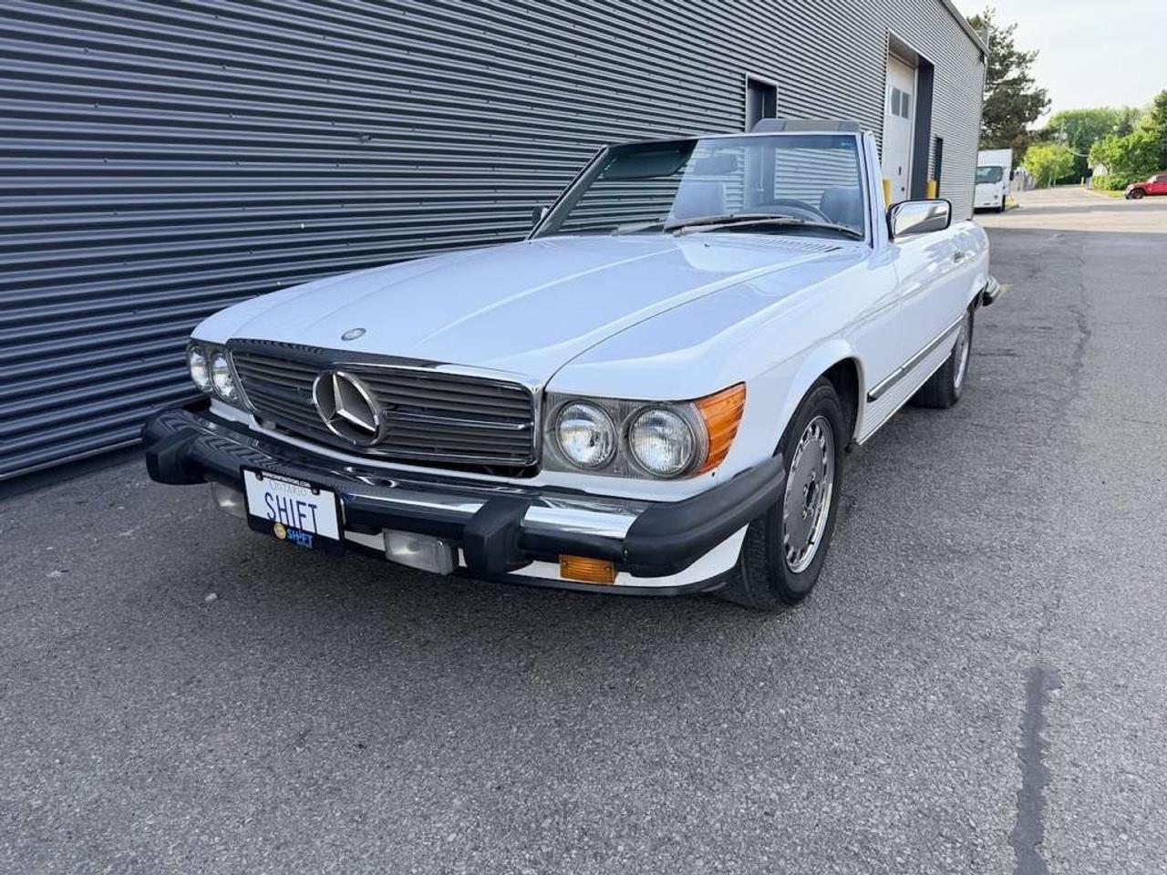 1987 Mercedes-Benz 560 2dr Roadster 560SL Photo