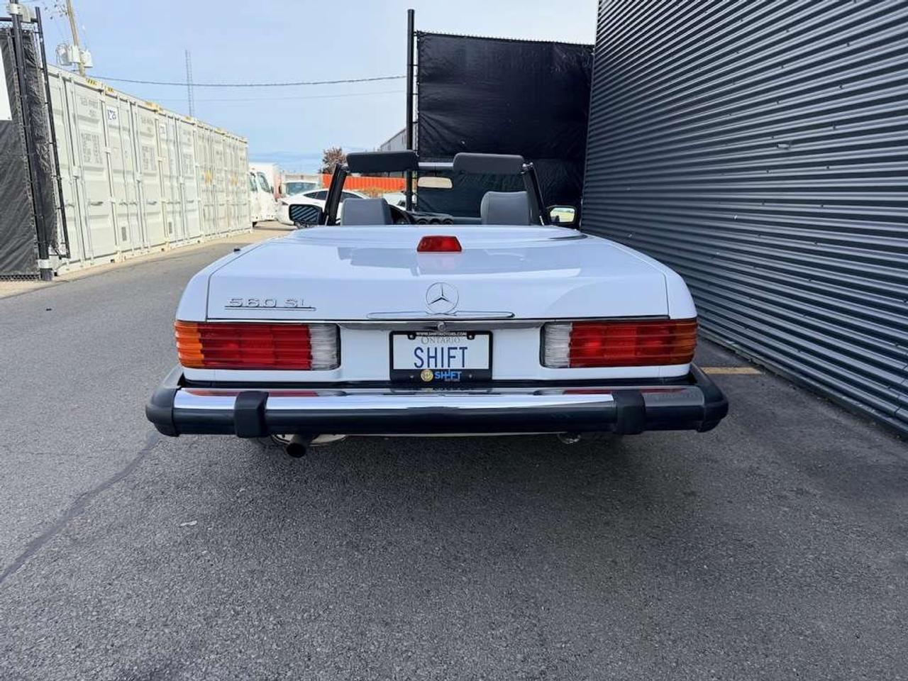 1987 Mercedes-Benz 560 2dr Roadster 560SL Photo