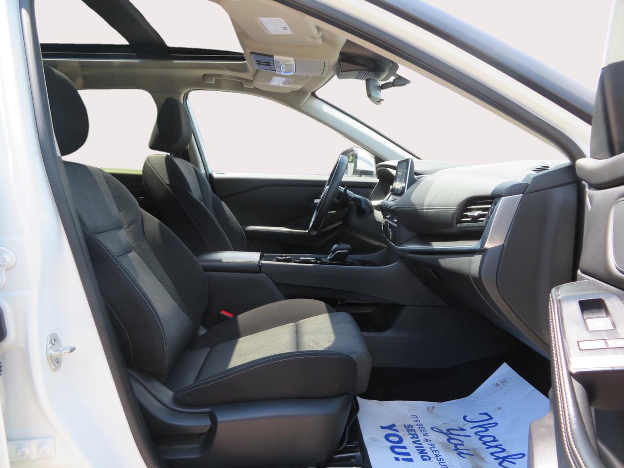 2024 Nissan Rogue AWD SV Moonroof Photo