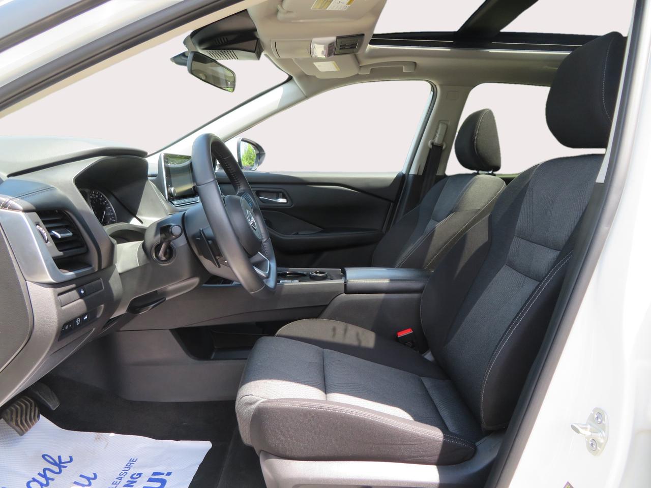 2024 Nissan Rogue AWD SV Moonroof Photo