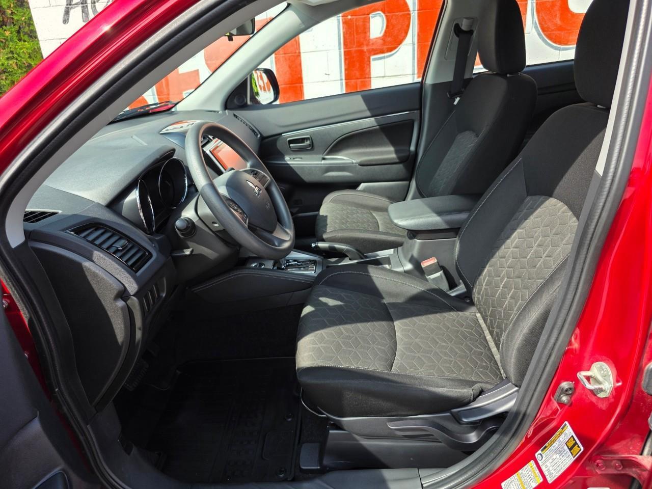 2025 Mitsubishi RVR ES 4dr AWC Photo