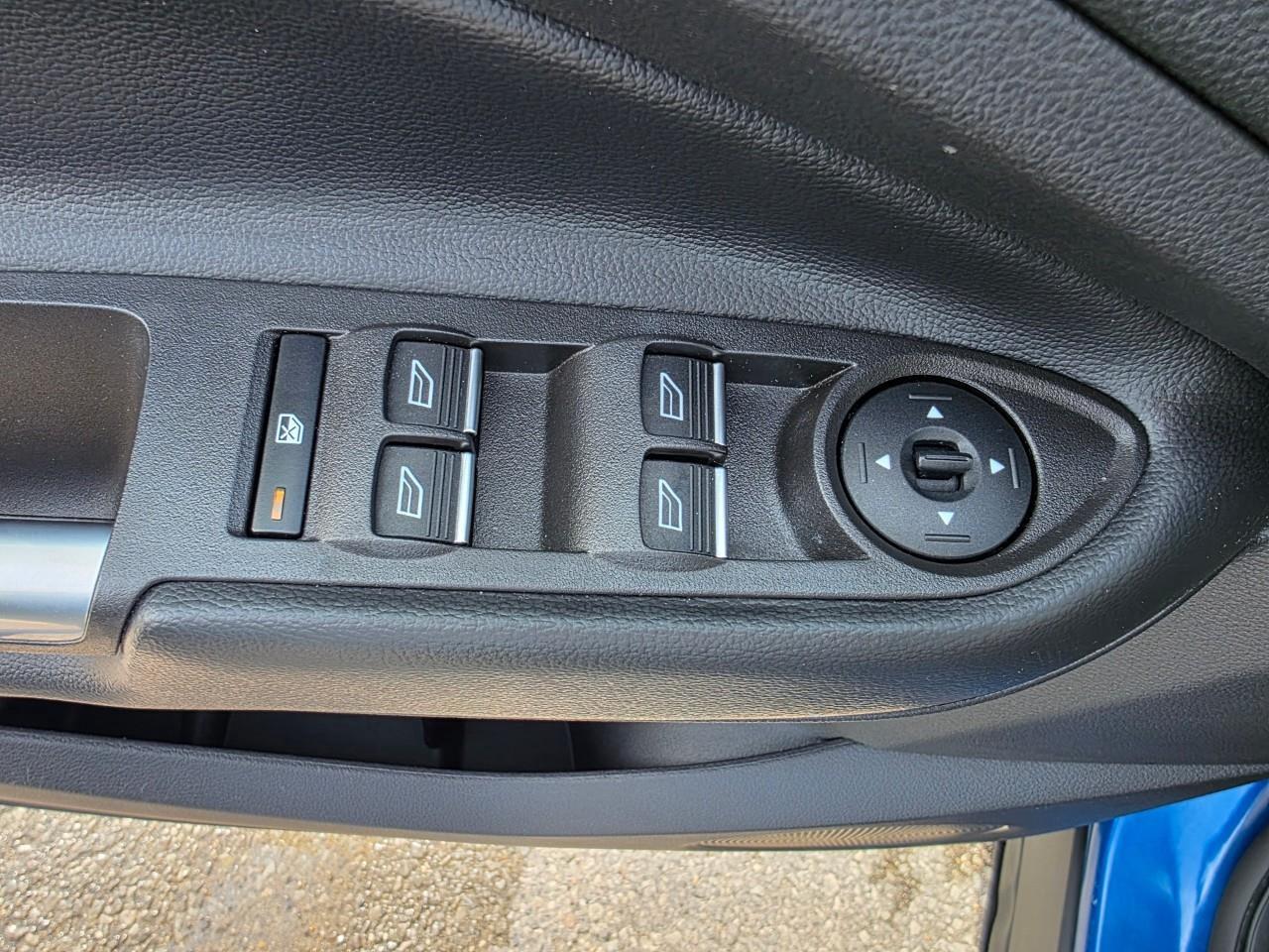 2019 Ford Escape SEL 4dr 4x4 Photo
