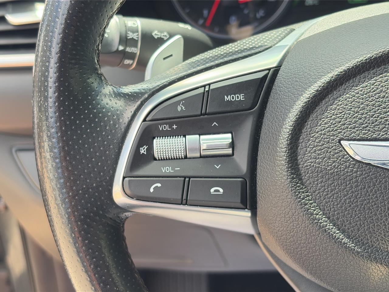 2020 Genesis G70 2.0T ELITE, NEW TIRES AND NEW BRAKES, Photo