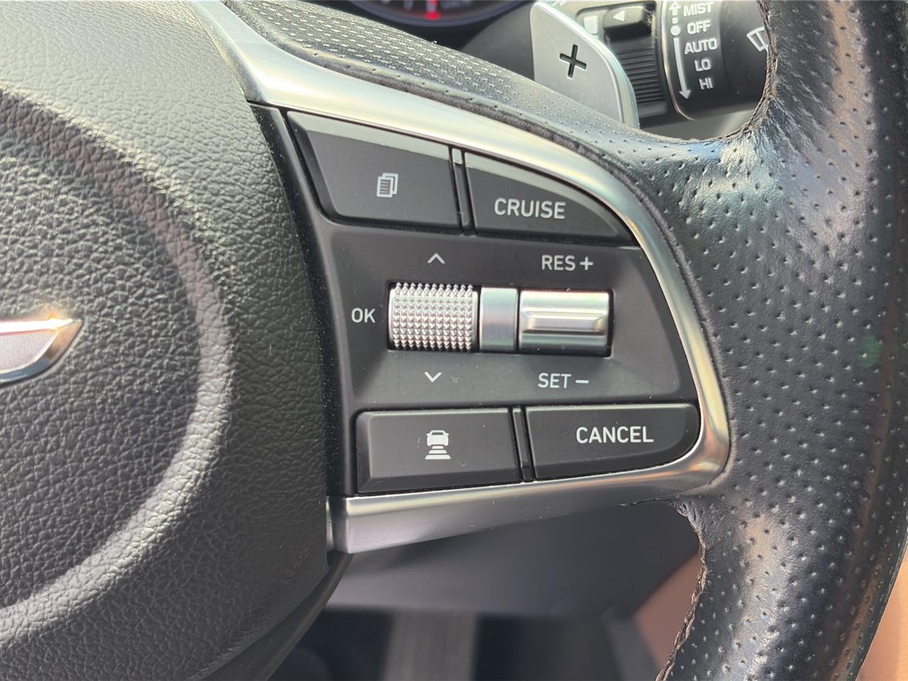 2020 Genesis G70 2.0T ELITE, NEW TIRES AND NEW BRAKES, Photo