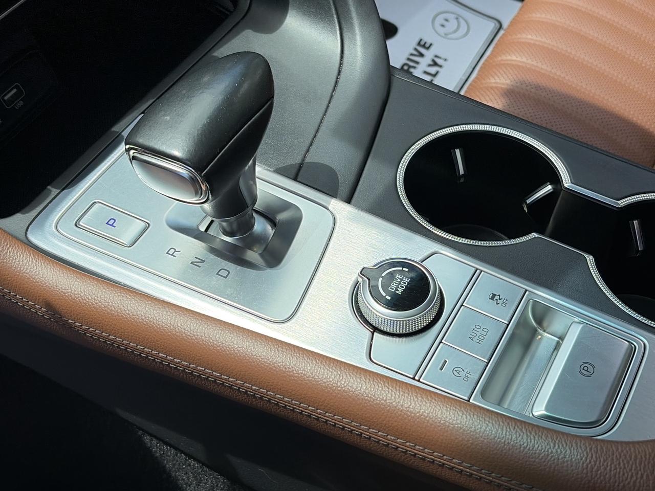 2020 Genesis G70 2.0T ELITE, NEW TIRES AND NEW BRAKES, Photo