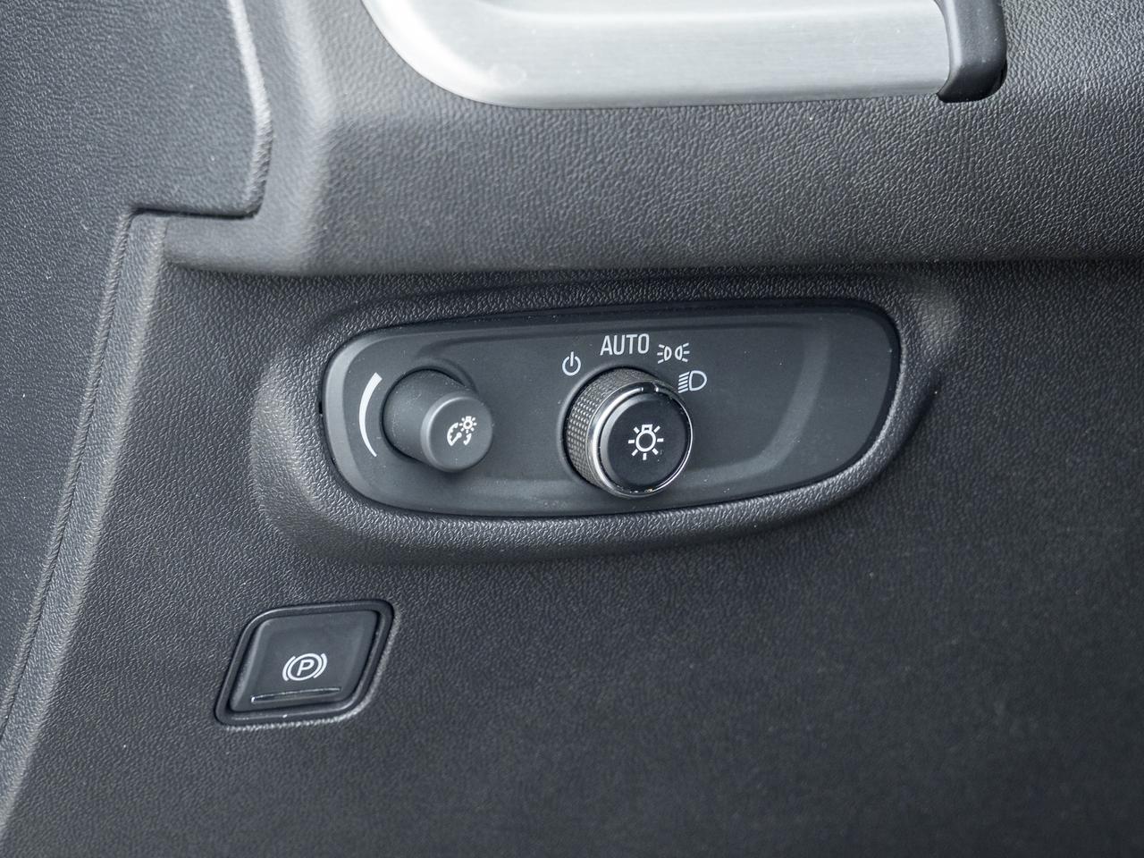 2020 GMC Terrain AWD   Driver Alert Package   Navigation   Sunroof Photo