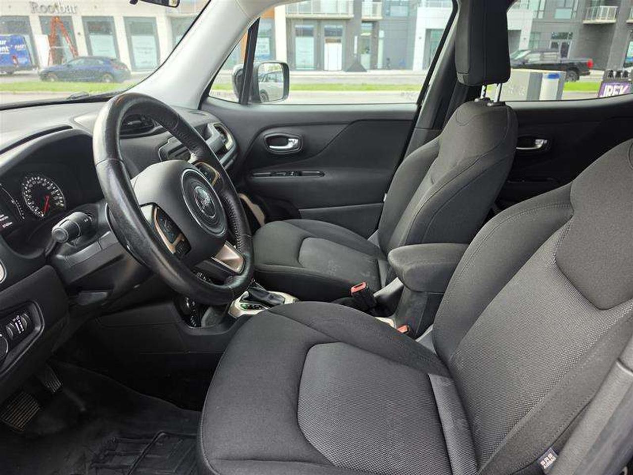 2015 Jeep Renegade 4WD North/Heated front seats/Heated Steering Wheel Photo