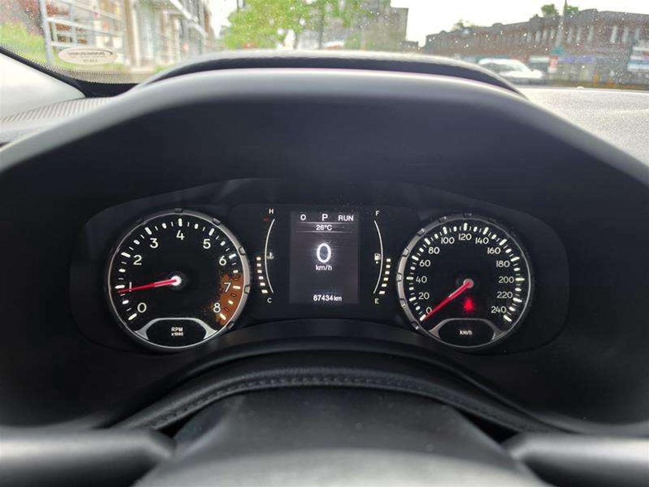 2015 Jeep Renegade 4WD North/Heated front seats/Heated Steering Wheel Photo