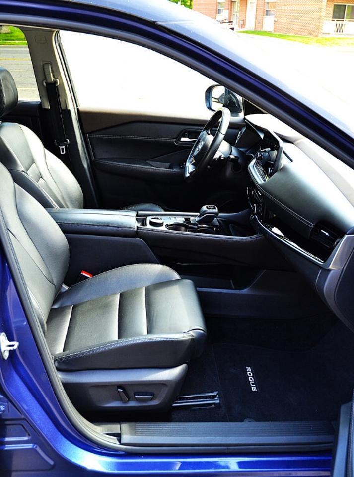 2023 Nissan Rogue SL 4dr All-wheel Drive CVT Photo