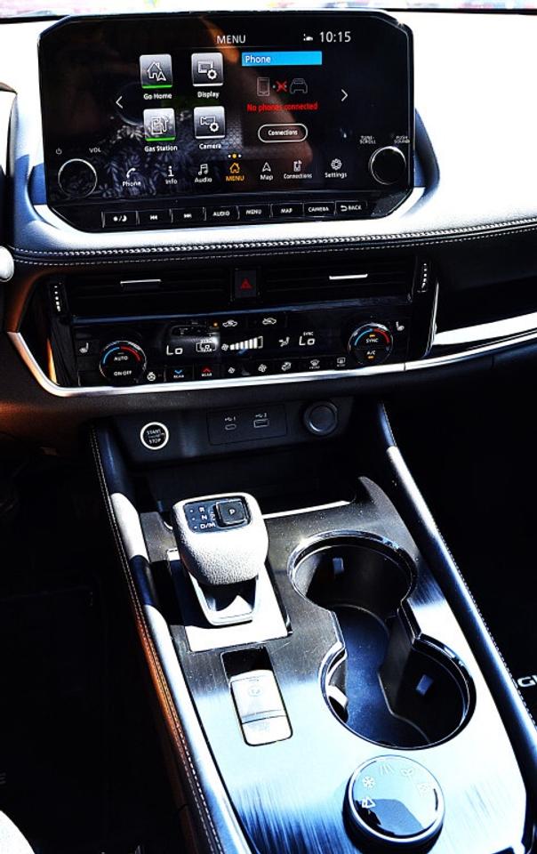 2023 Nissan Rogue SL 4dr All-wheel Drive CVT Photo