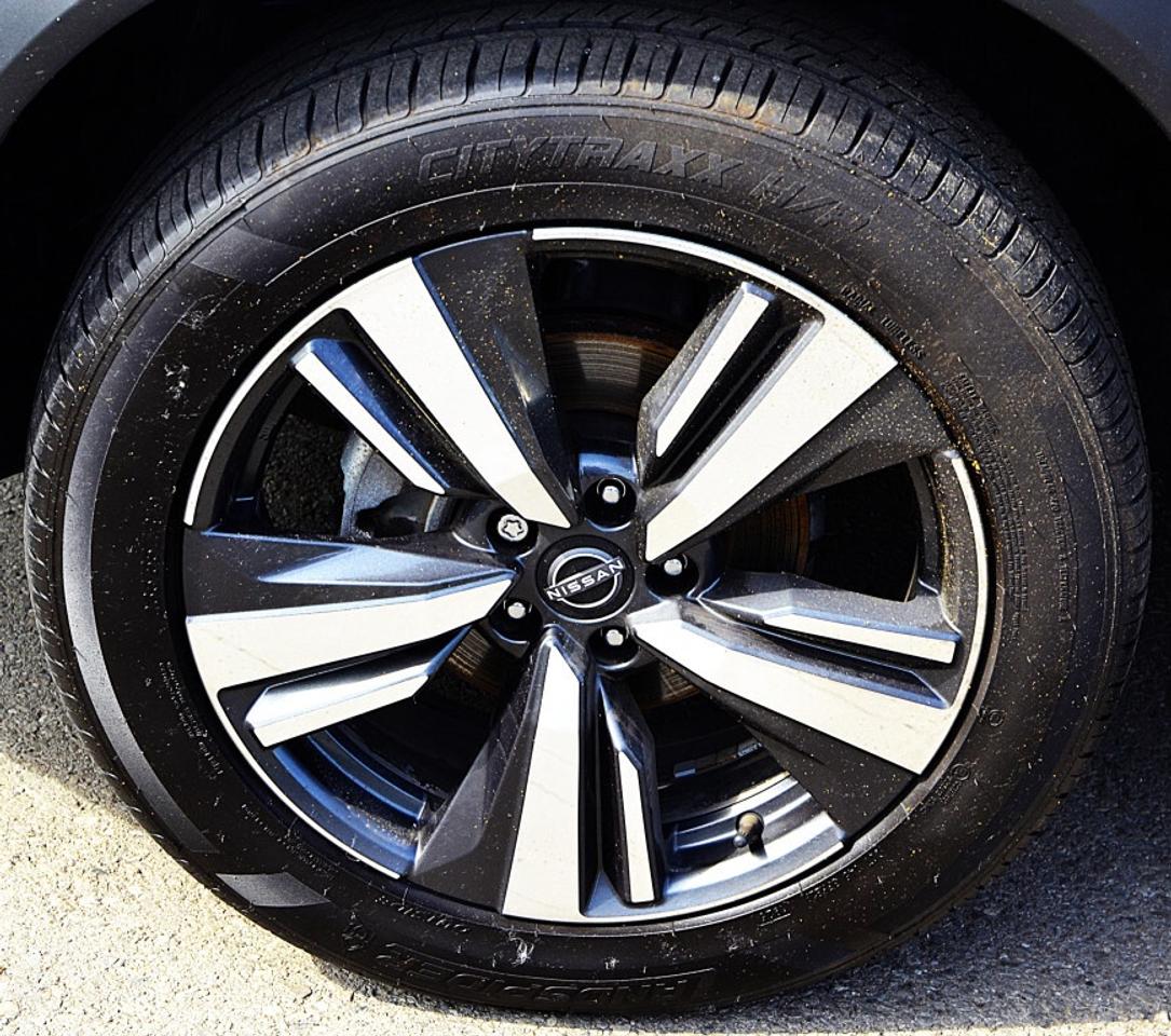 2023 Nissan Rogue SL 4dr All-wheel Drive CVT Photo