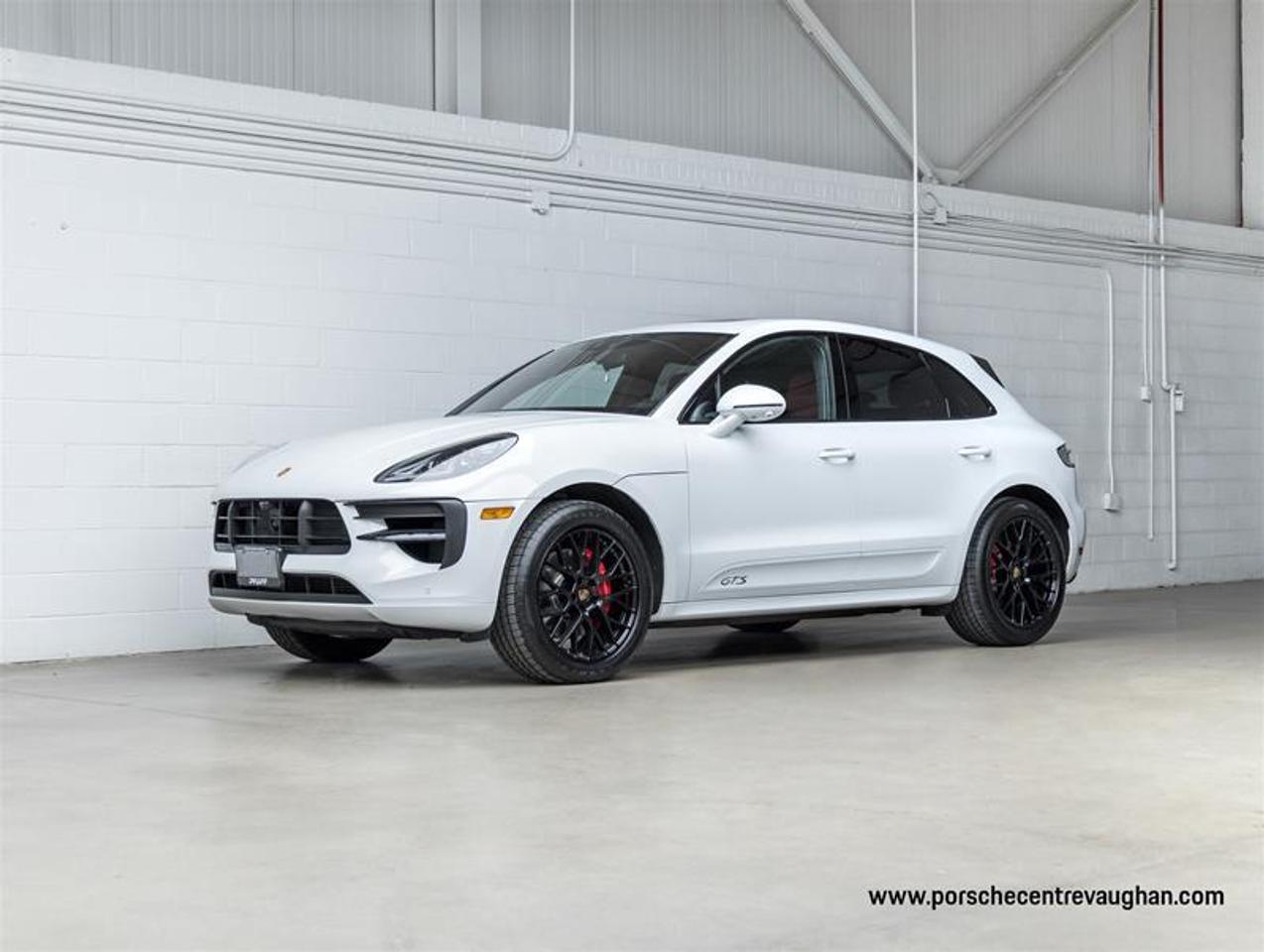 2021 Porsche Macan  Photo0