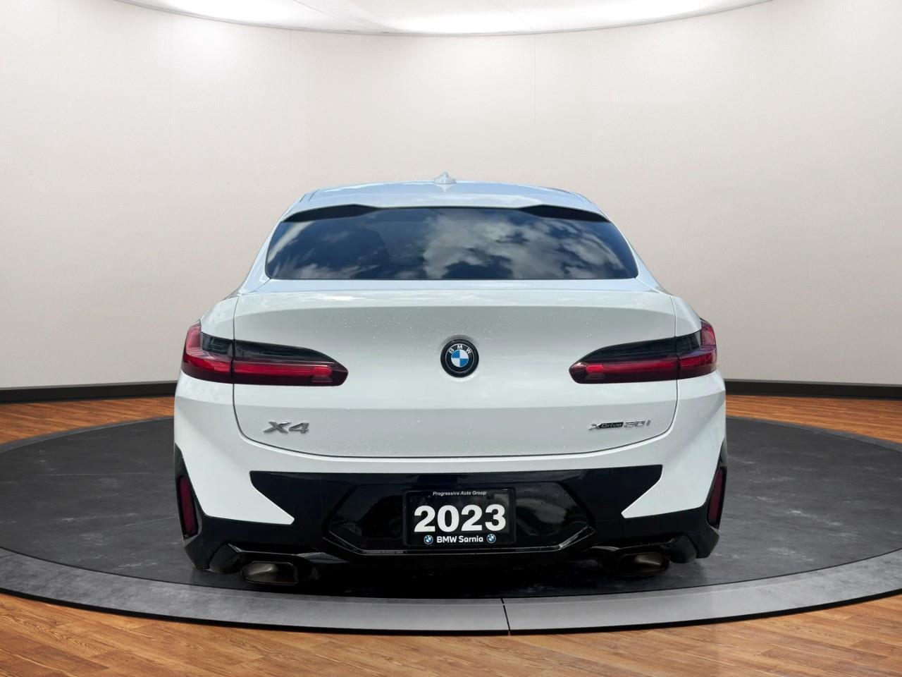 2023 BMW X4 xDrive30i Photo