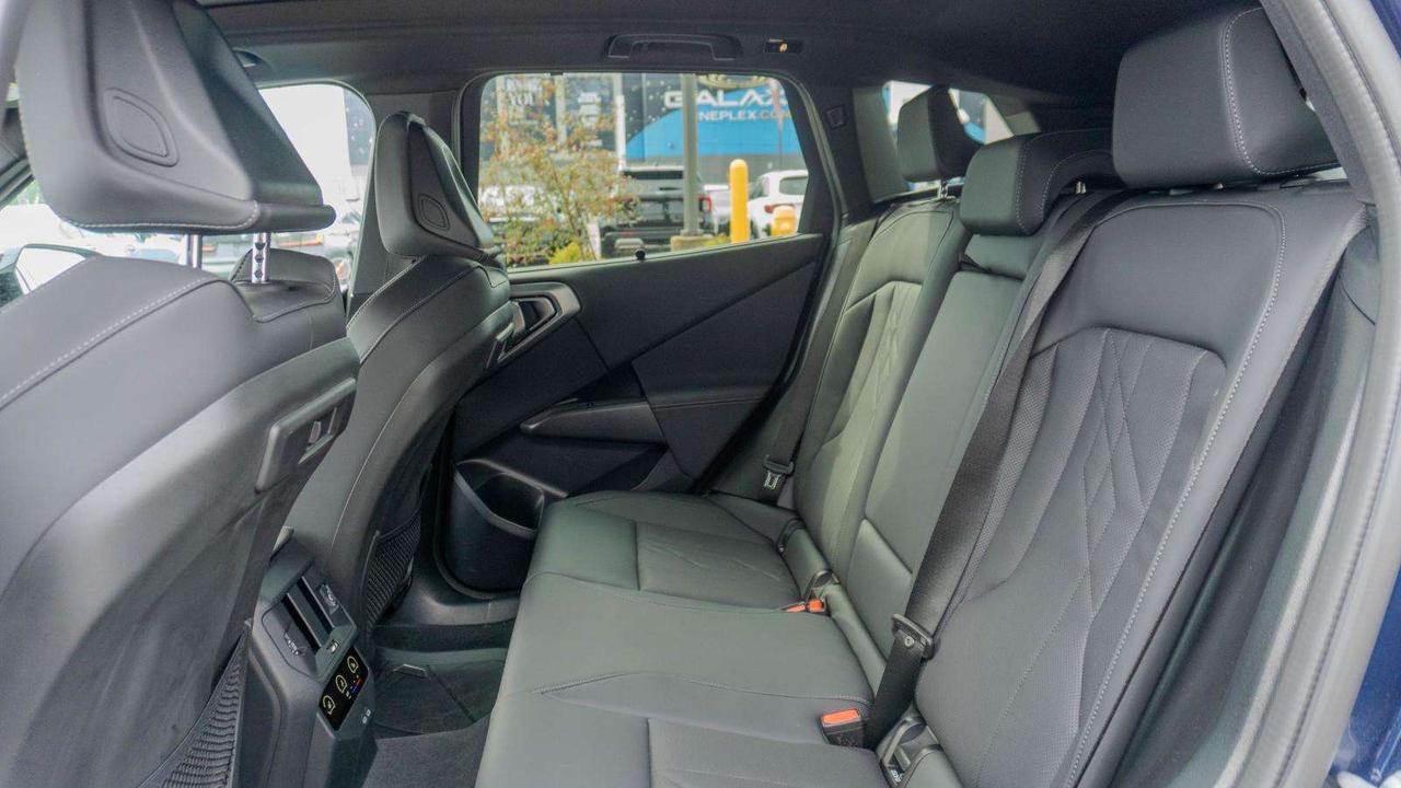 2026 BMW X3 M50 XDRIVE   PREMIUM PACKAGE   M SPORT PRO   REAR COMFORT PACKAGE   VENTILATED SEATS Photo
