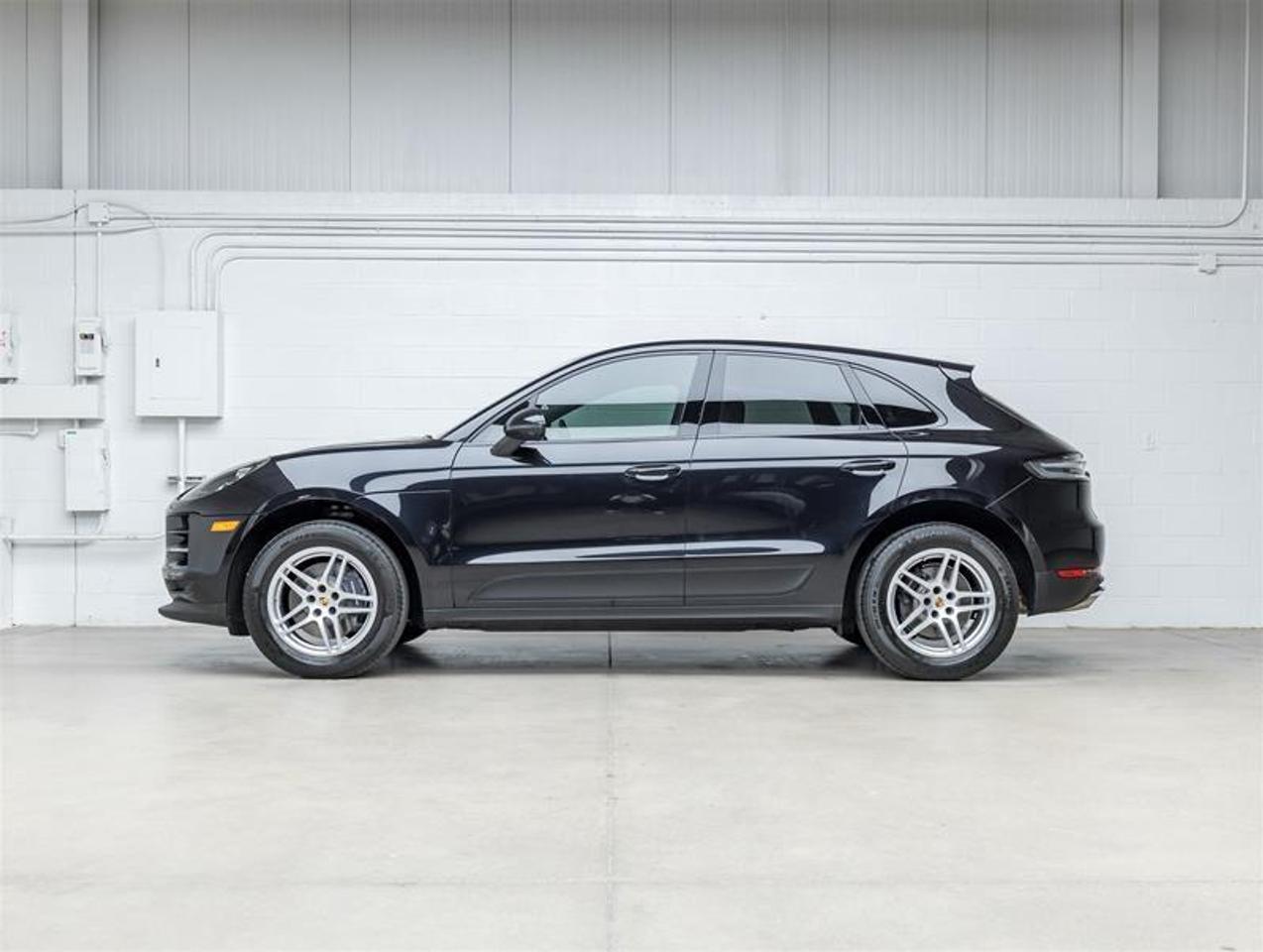 2021 Porsche Macan  Photo