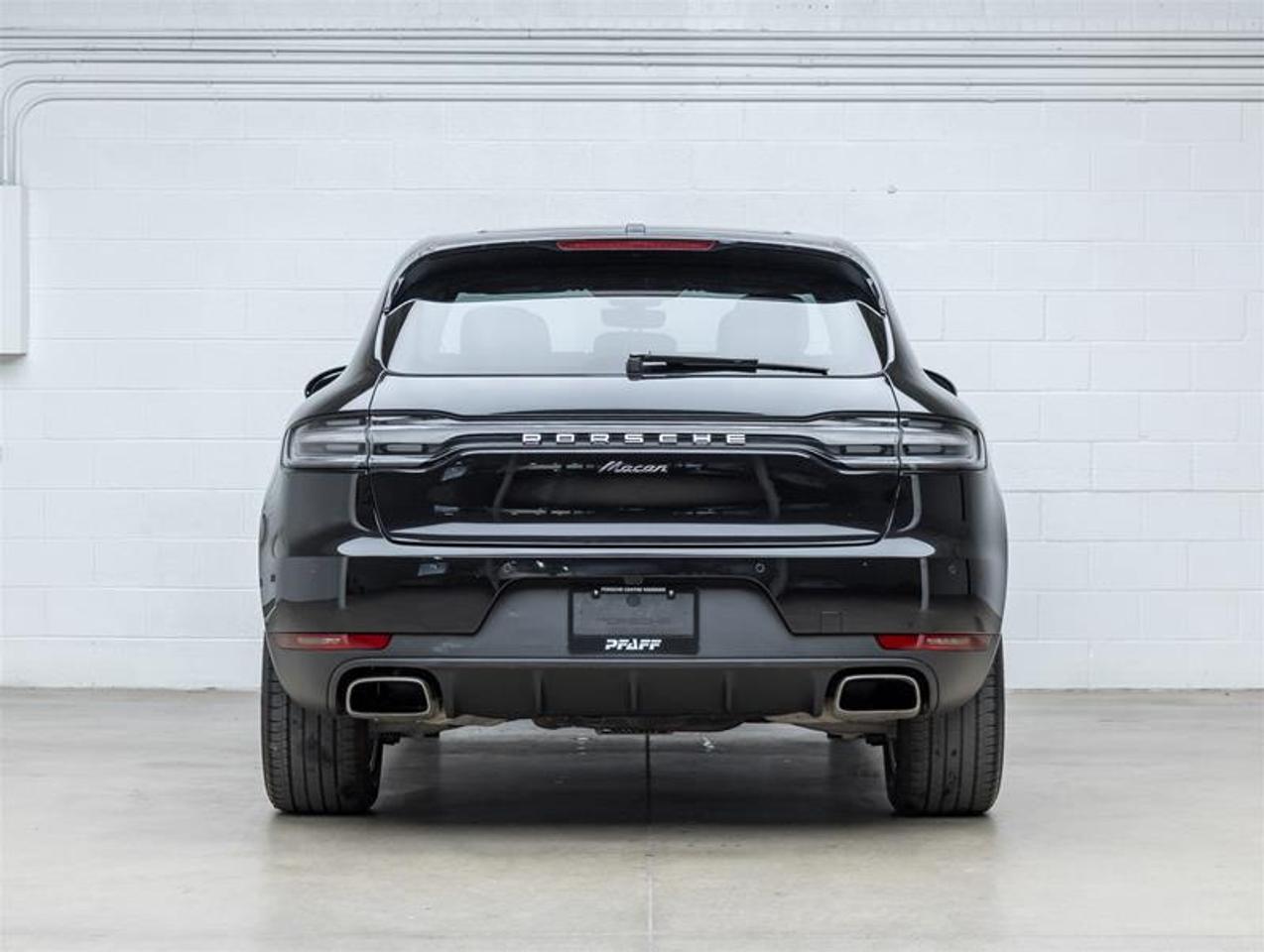 2021 Porsche Macan  Photo