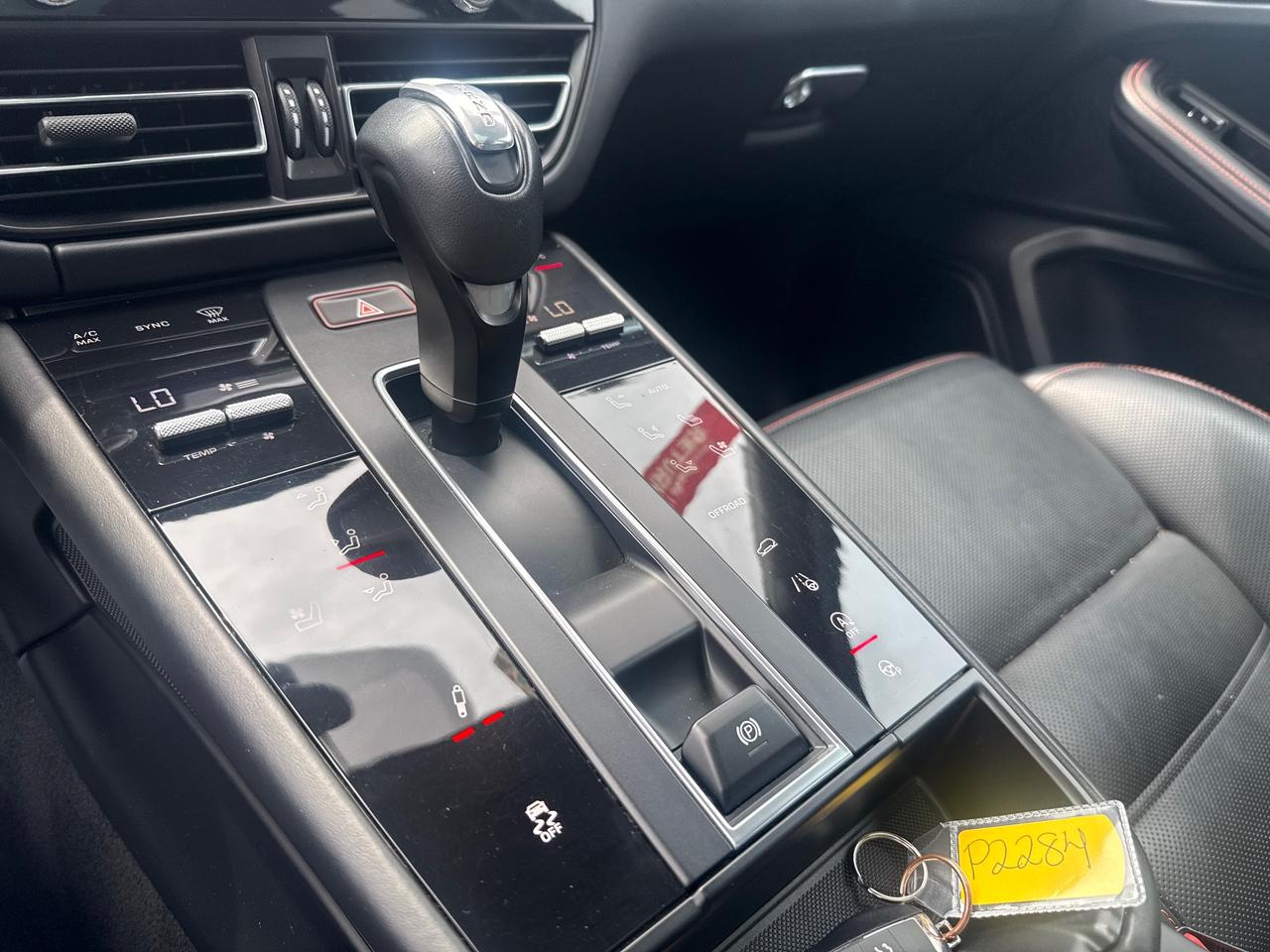 2023 Porsche Macan S 4dr All-Wheel Drive Photo