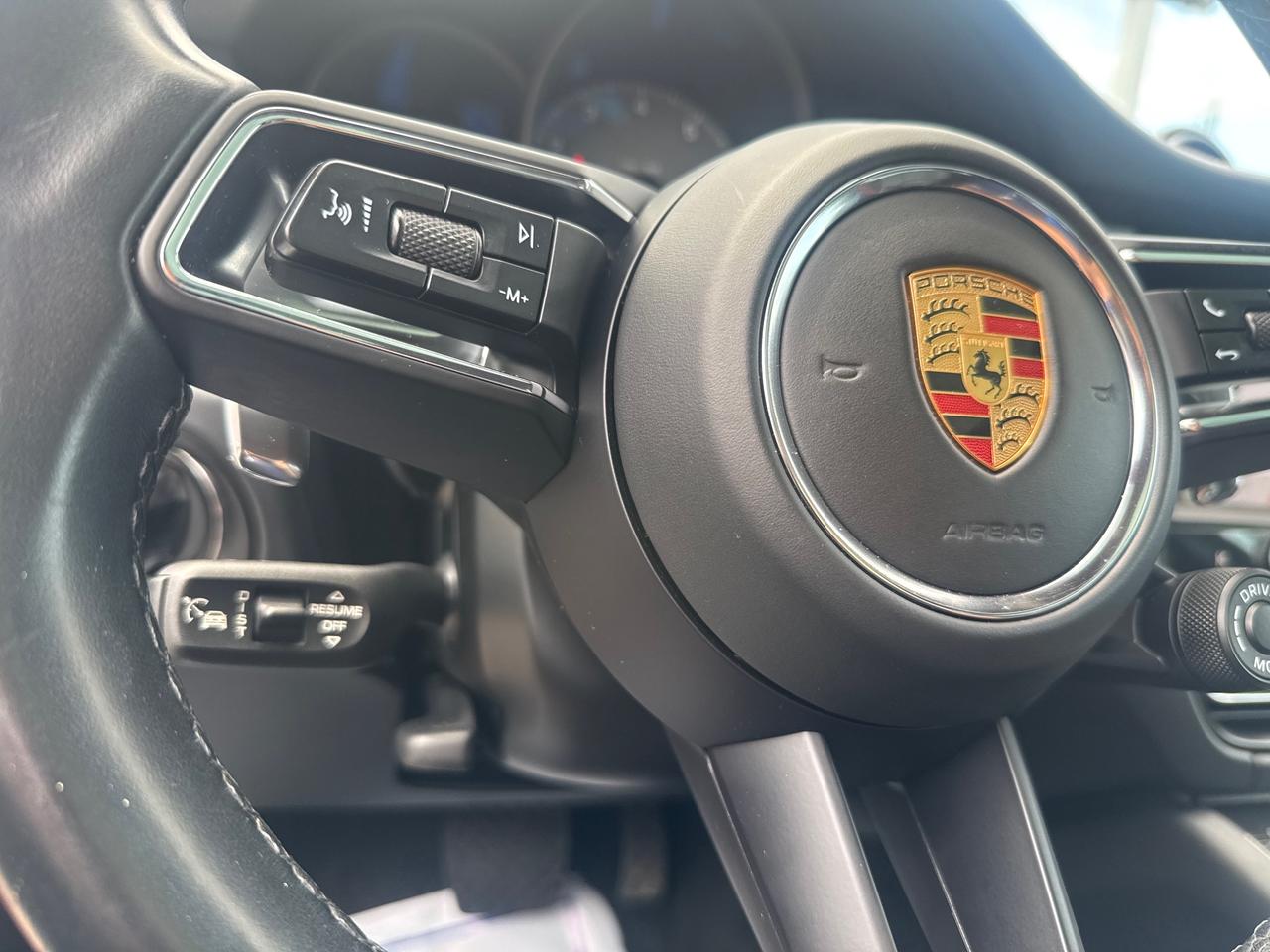 2023 Porsche Macan S 4dr All-Wheel Drive Photo