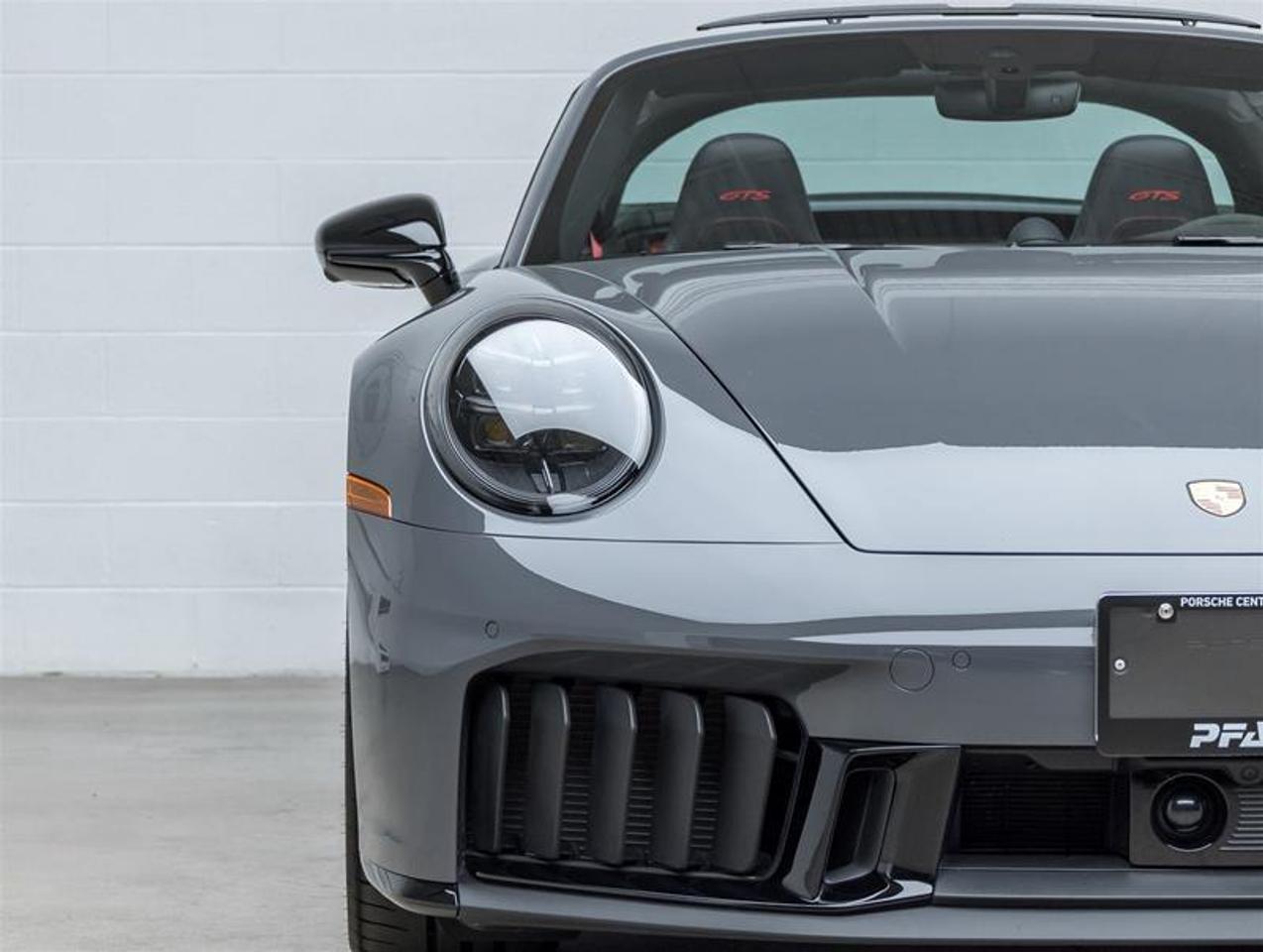 2025 Porsche 911  Photo
