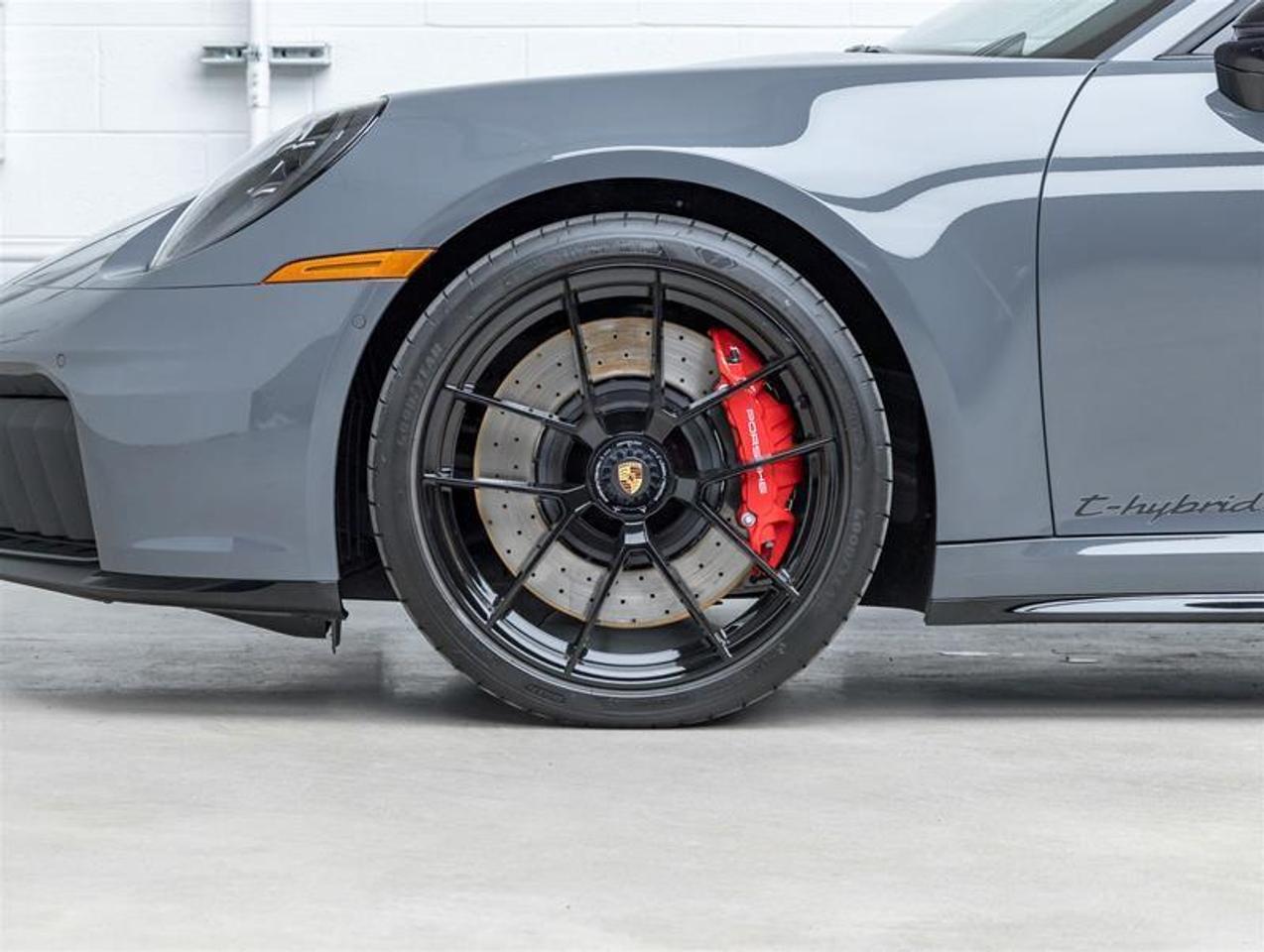 2025 Porsche 911  Photo