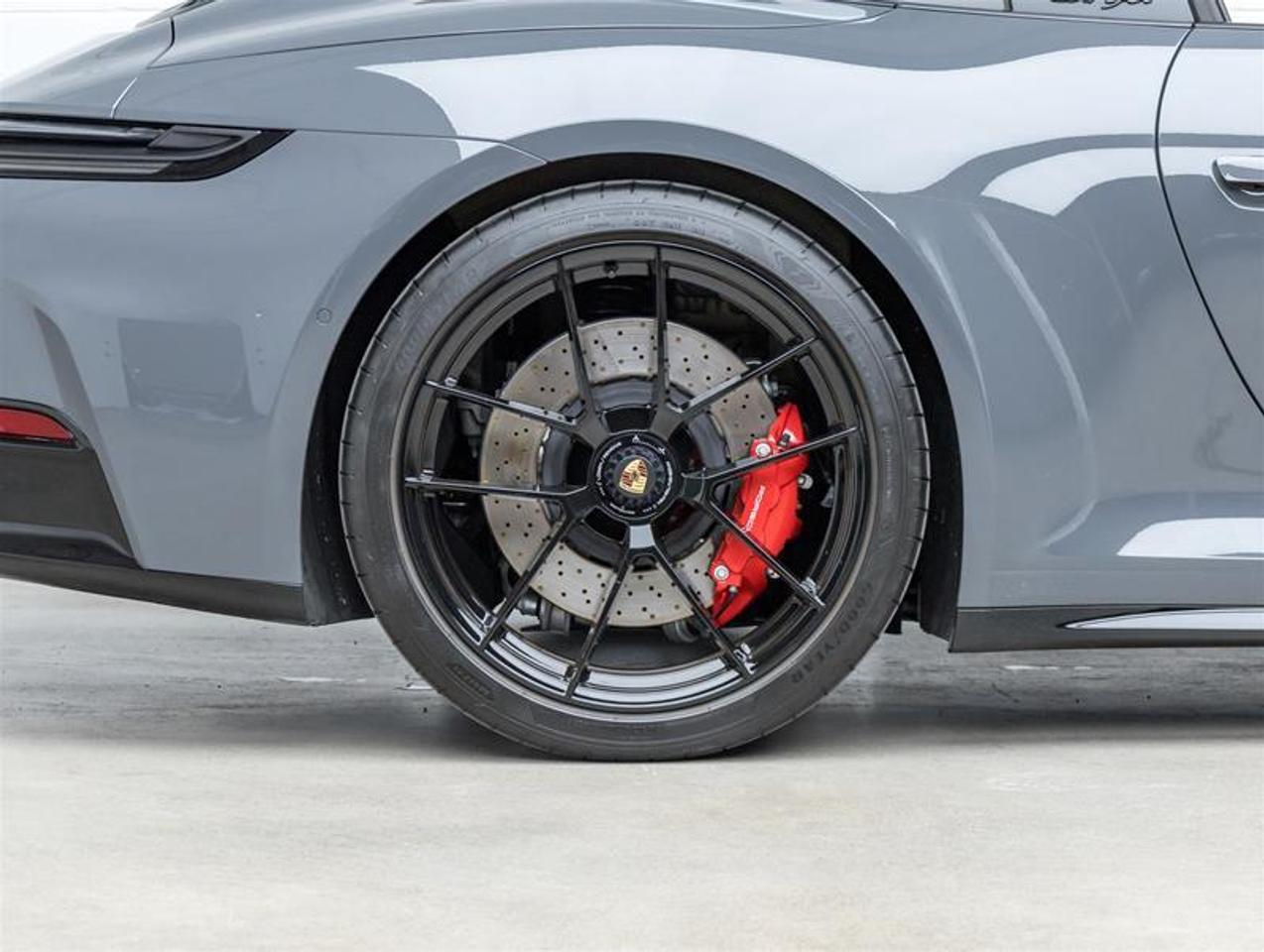 2025 Porsche 911  Photo