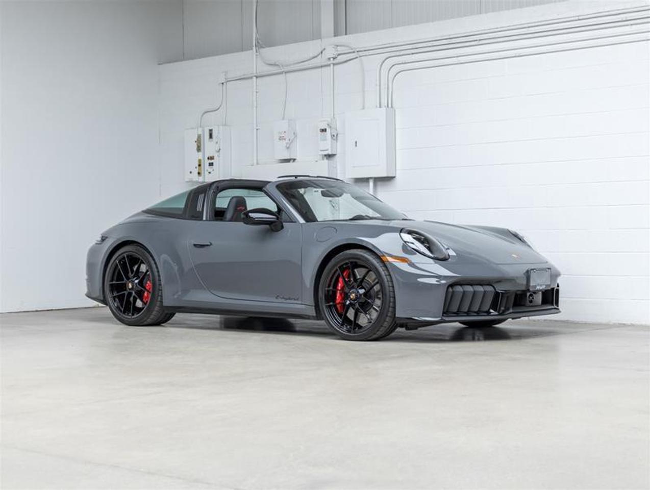 2025 Porsche 911  Photo