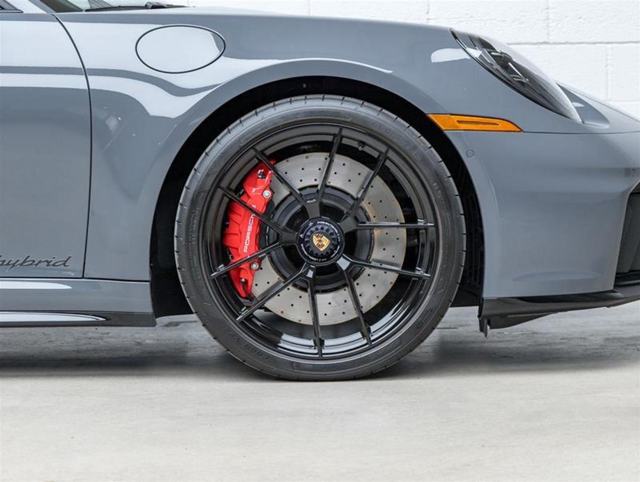 2025 Porsche 911  Photo