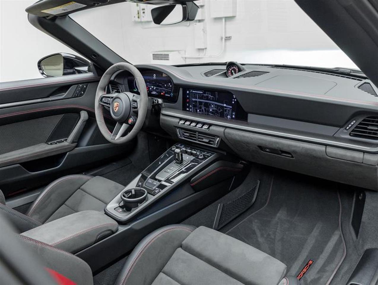 2025 Porsche 911  Photo