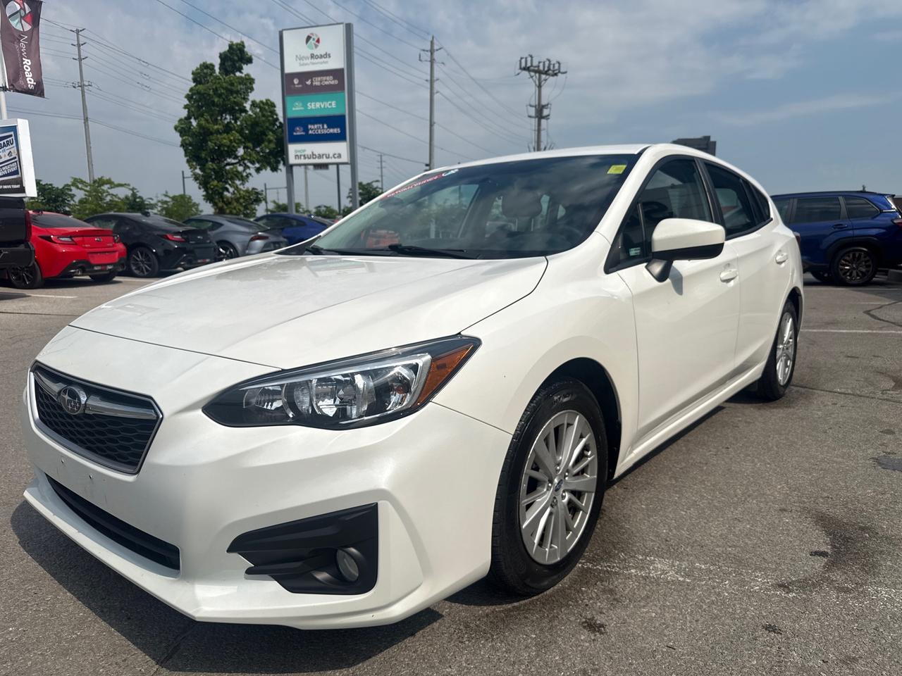 2018 Subaru Impreza Touring (CVT) 4dr Hatchback Photo3