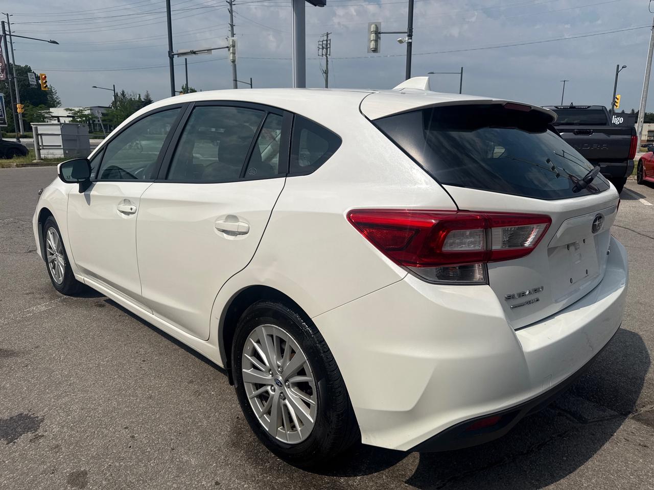 2018 Subaru Impreza Touring (CVT) 4dr Hatchback Photo