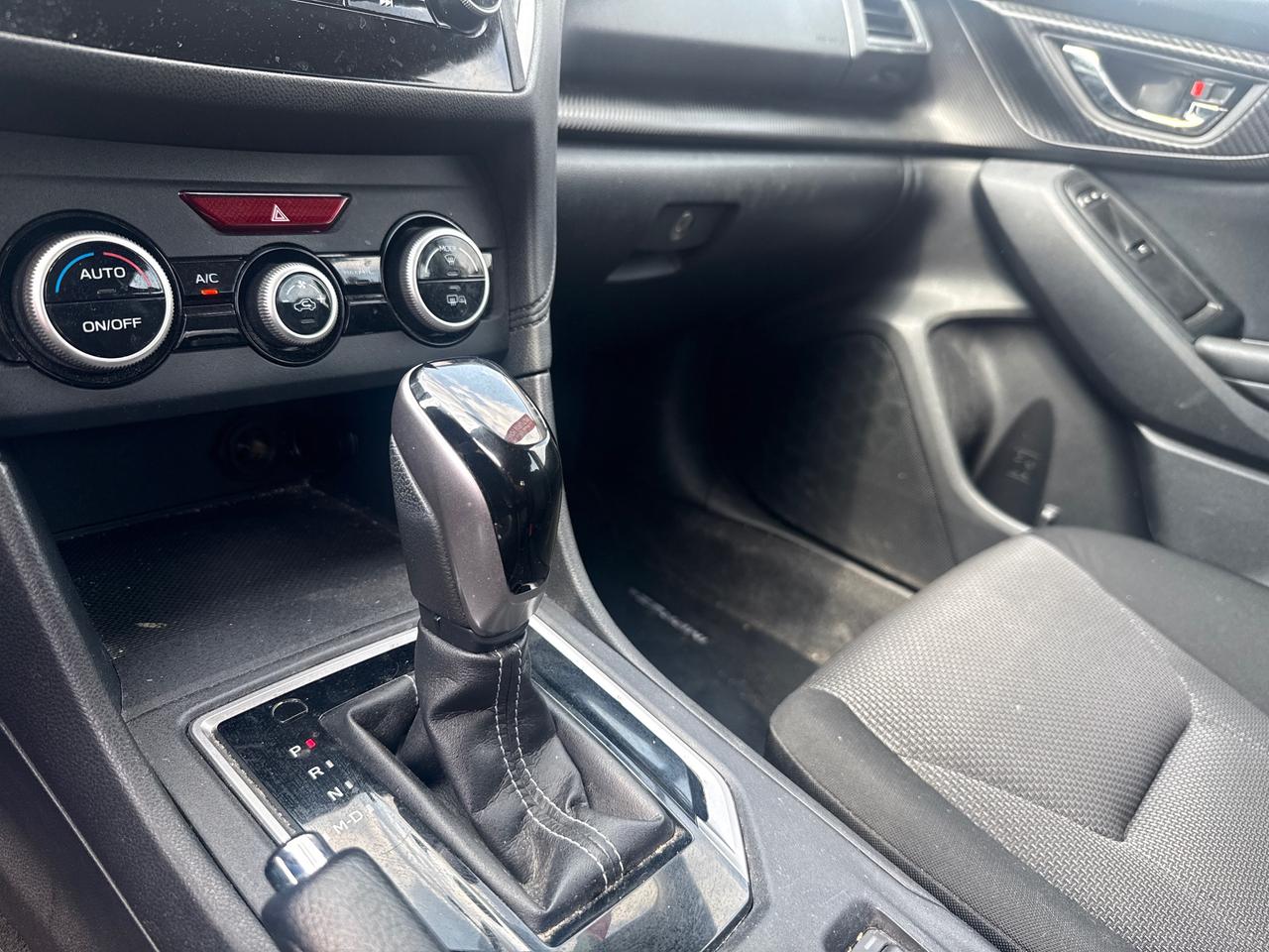 2018 Subaru Impreza Touring (CVT) 4dr Hatchback Photo