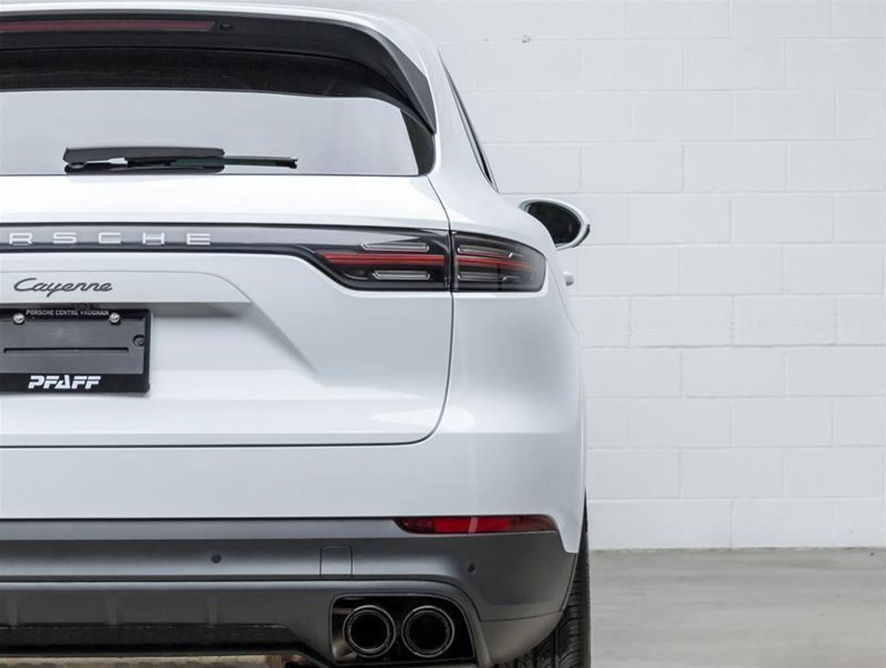 2023 Porsche Cayenne  Photo