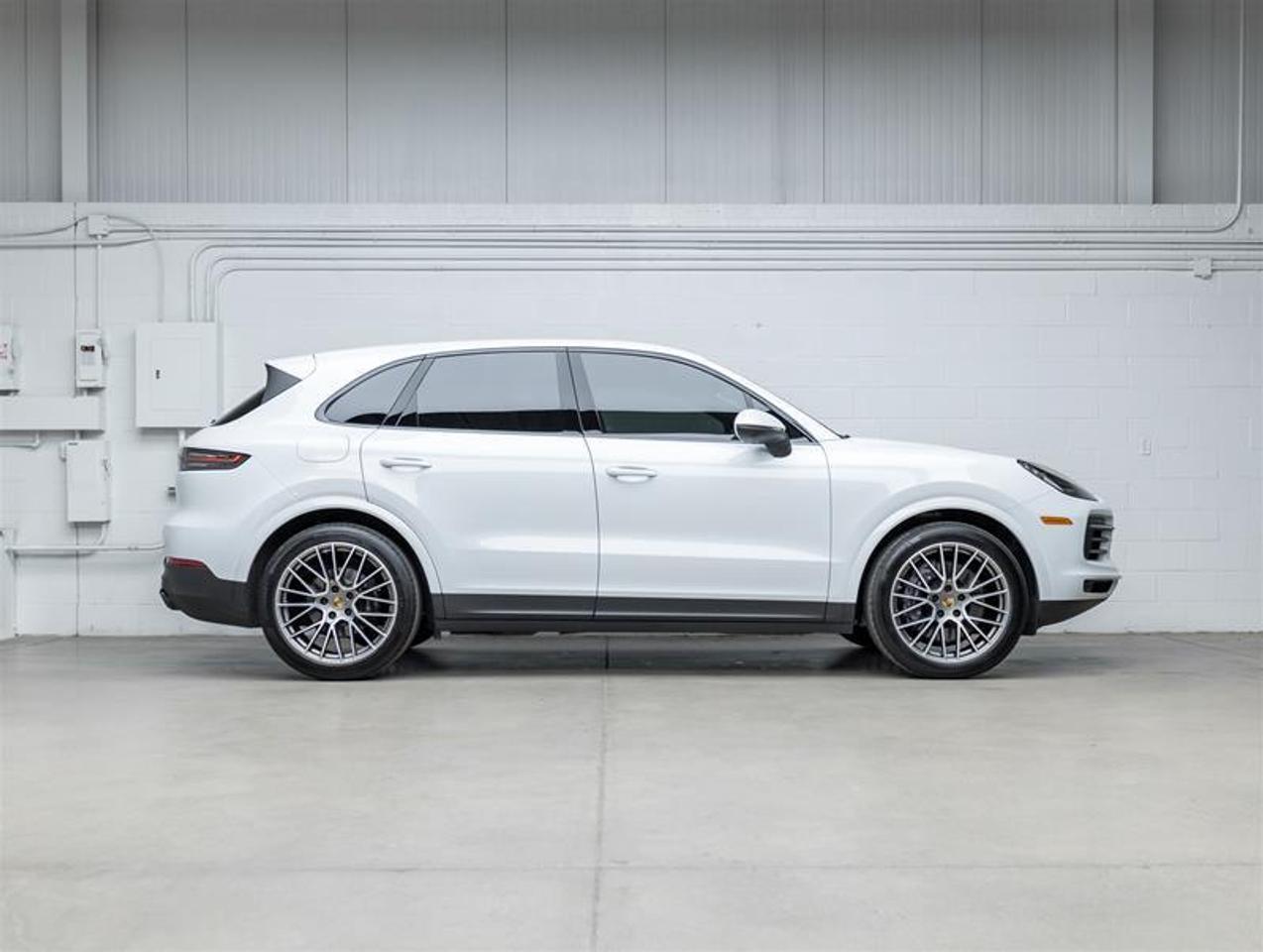 2023 Porsche Cayenne  Photo