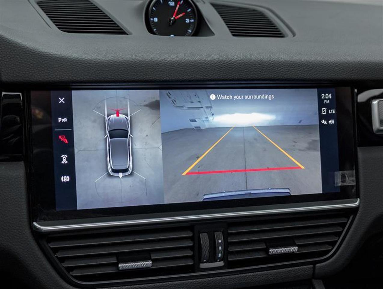 2023 Porsche Cayenne  Photo