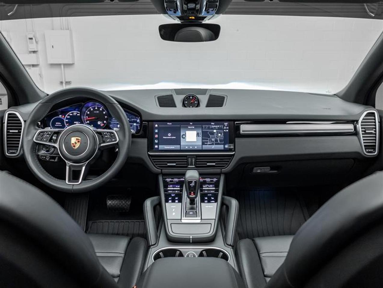 2023 Porsche Cayenne  Photo